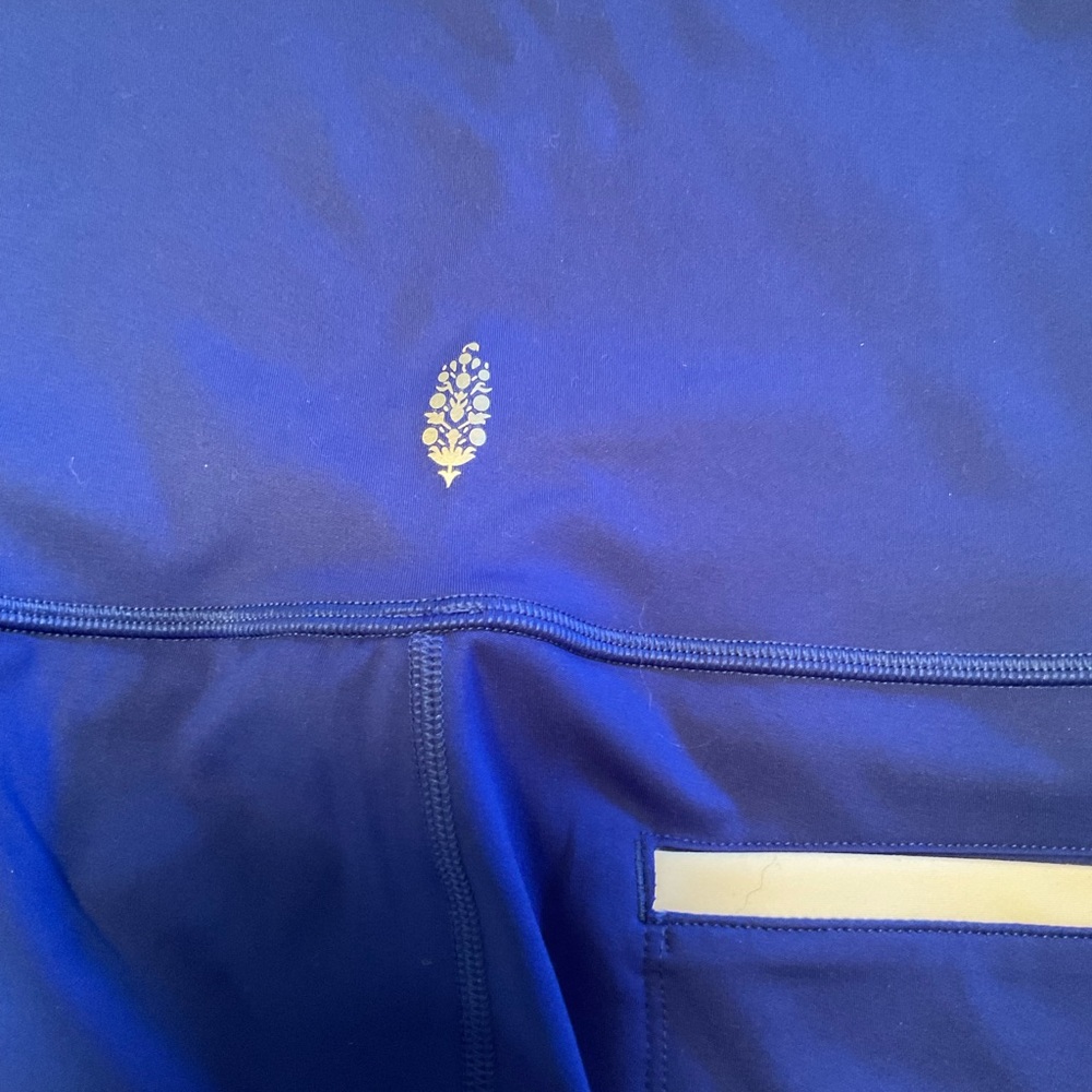 Free movement island time shorts - Picture 3 of 11